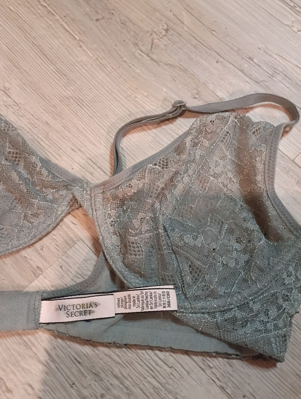 Victoria Secret - Picture 5 of 5